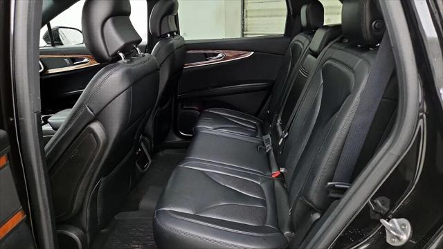 2019 Lincoln Nautilus Select