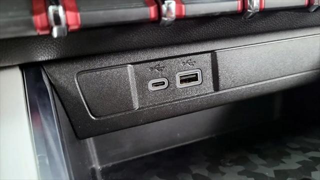 2023 GMC Canyon 4WD Crew Cab Short Box AT4X