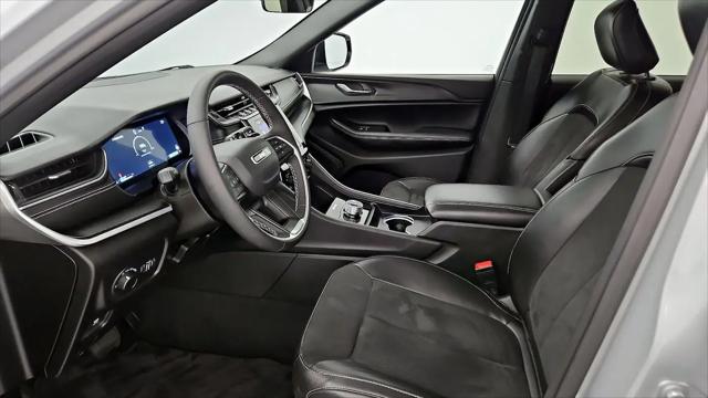 2025 Jeep Grand Cherokee Altitude X 4x4