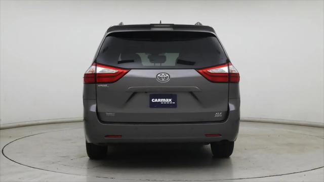 2018 Toyota Sienna XLE 7 Passenger