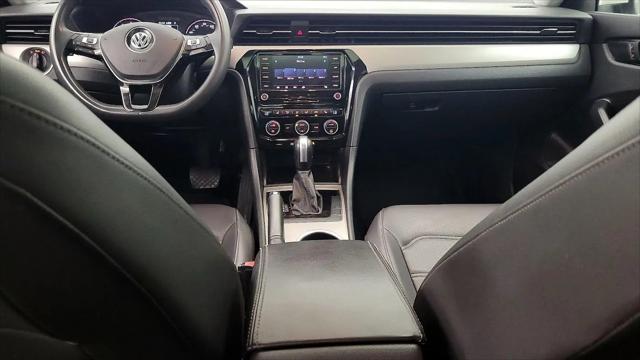 2022 Volkswagen Passat 2.0T SE