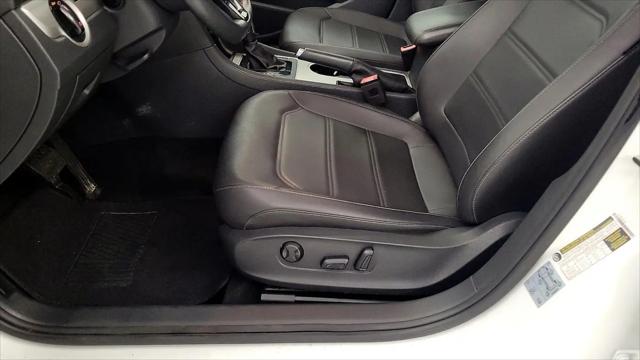2022 Volkswagen Passat 2.0T SE