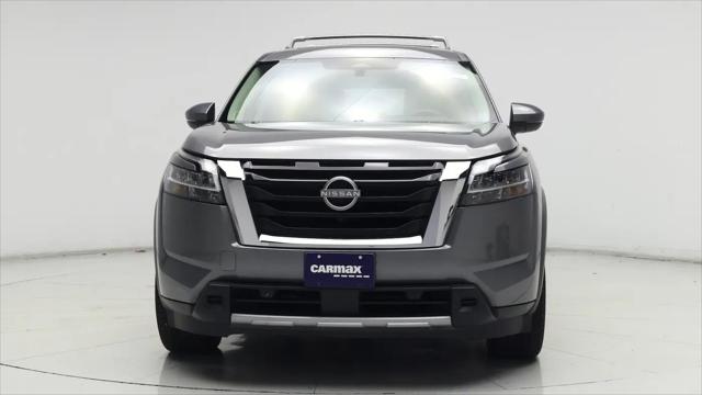 2023 Nissan Pathfinder Platinum FWD