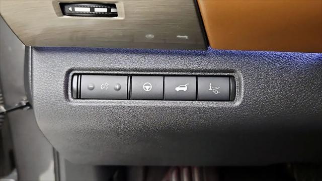 2023 Nissan Pathfinder Platinum FWD