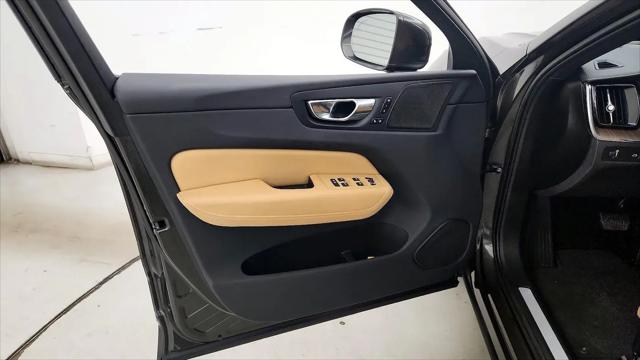 2022 Volvo XC60 B6 Inscription