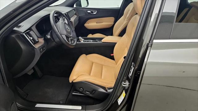 2022 Volvo XC60 B6 Inscription