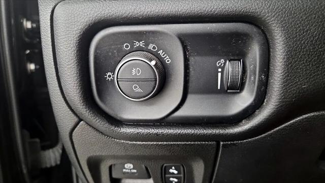 2022 Ram 1500 Big Horn Crew Cab 4x4 5'7" Box