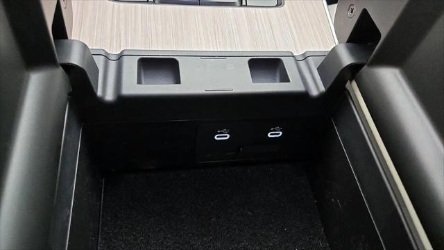 2024 Mazda X-90 Premium Plus