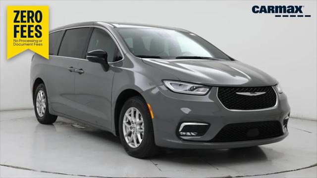 2025 Chrysler Pacifica Select for sale in Merriam, KS