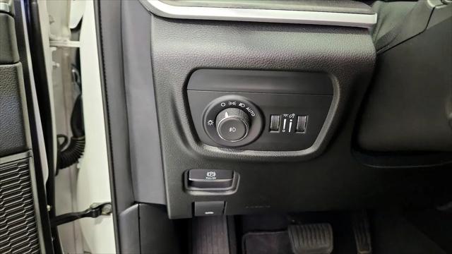 2023 Jeep Grand Cherokee Limited 4x2