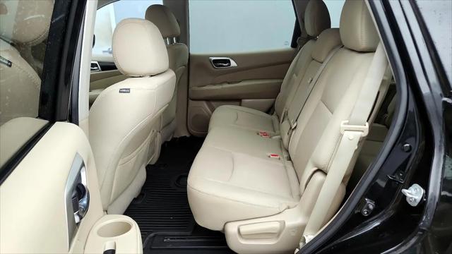 2017 Nissan Pathfinder S