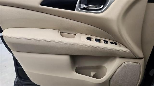 2017 Nissan Pathfinder S