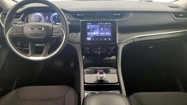 2023 Jeep Grand Cherokee Laredo 4x4