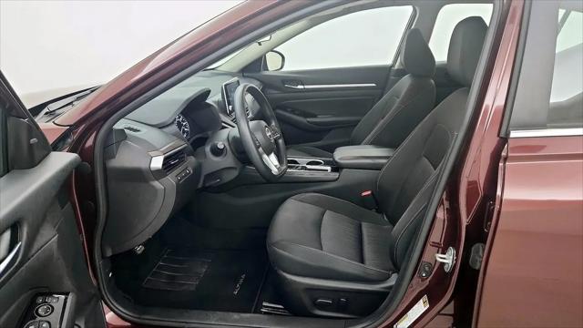 2023 Nissan Altima SV FWD