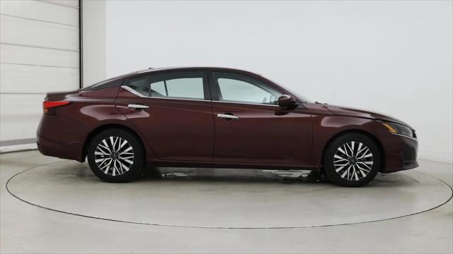 2023 Nissan Altima SV FWD