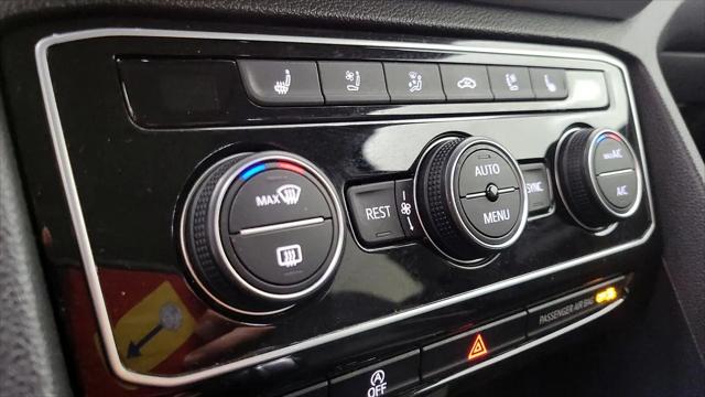 2022 Volkswagen Atlas 3.6L V6 SEL Premium R-Line