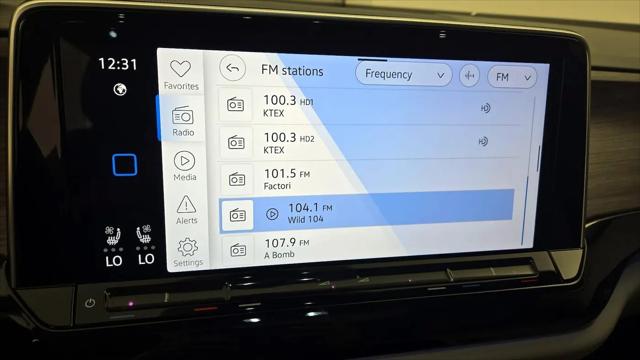 2024 Volkswagen Atlas 2.0T SEL Premium R-Line