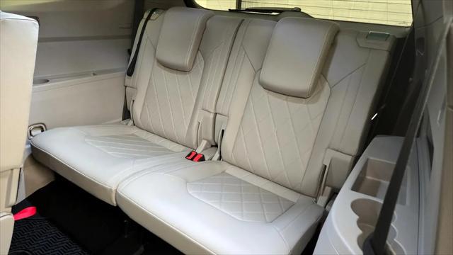 2024 Volkswagen Atlas 2.0T SEL Premium R-Line