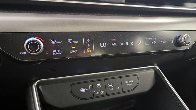 2026 Kia Carnival MPV SX