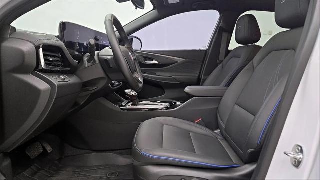 2025 Buick NV Sport Touring FWD
