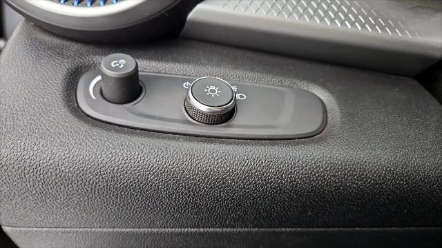 2024 Chevrolet Trax FWD SP