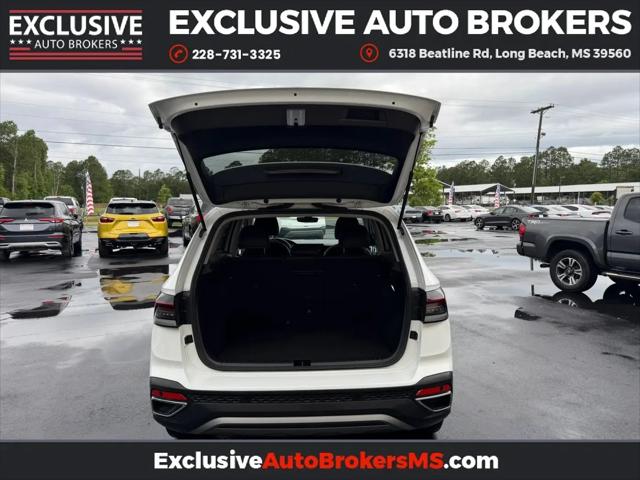 2026 Volkswagen Taos SE