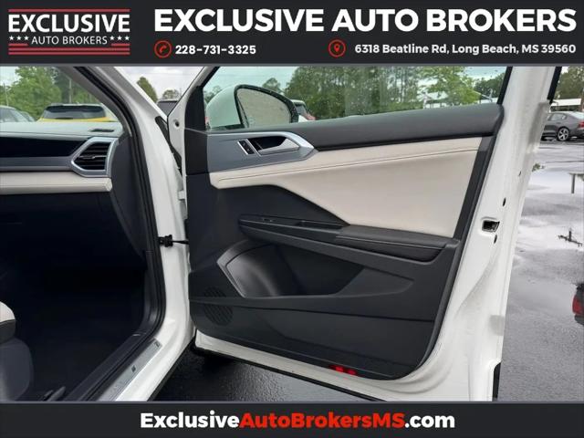 2026 Volkswagen Taos SE