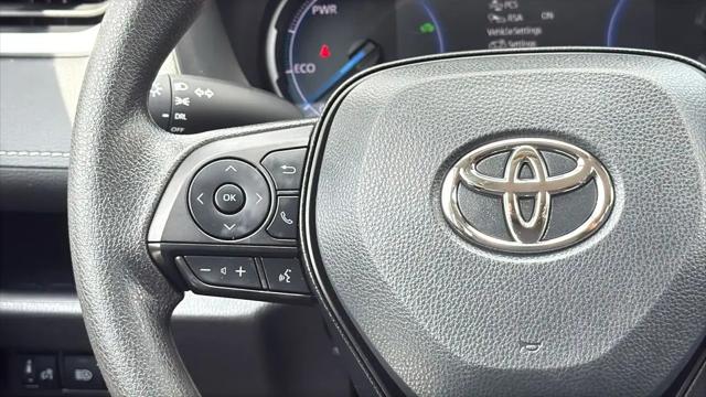 2025 Toyota RAV4 Hybrid LE