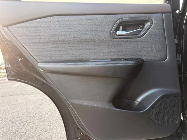 2021 Nissan Rogue SV FWD