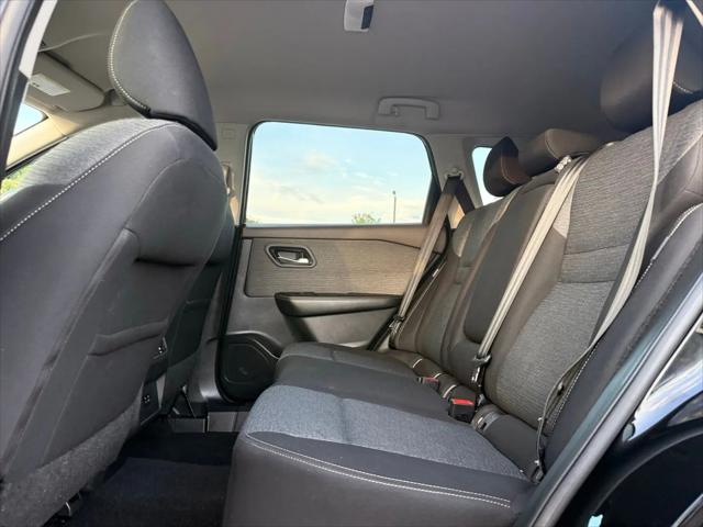 2021 Nissan Rogue SV FWD