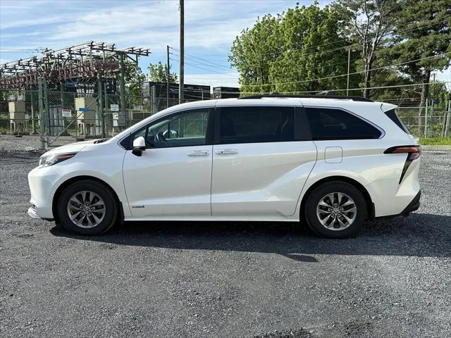 2021 Toyota Sienna XLE