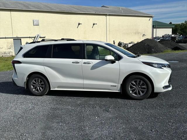 2021 Toyota Sienna XLE
