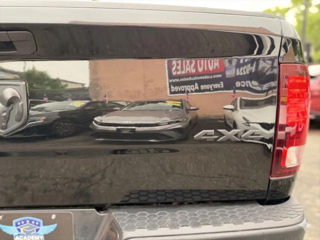 2024 Ram 1500 Classic Warlock Crew Cab 4x4 5'7" Box