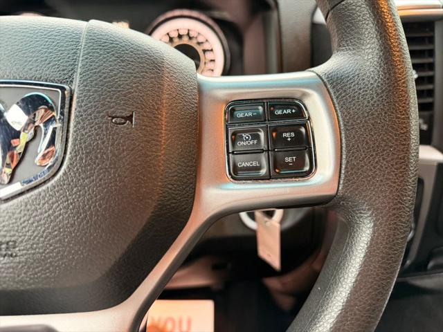 2024 Ram 1500 Classic Warlock Crew Cab 4x4 5'7" Box