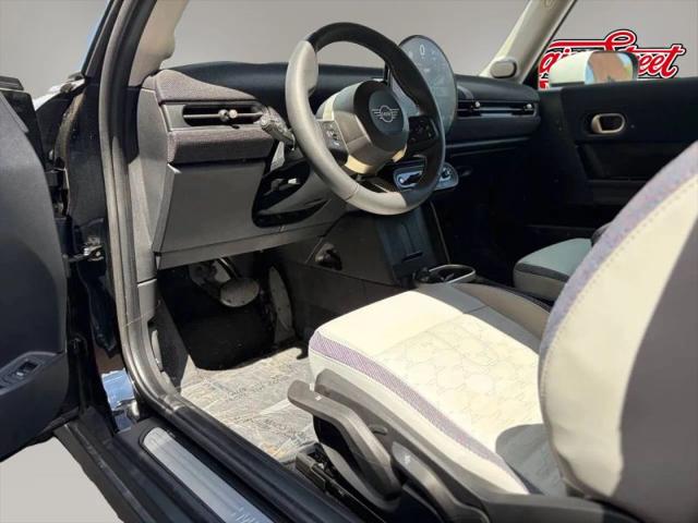2025 MINI Hardtop Cooper