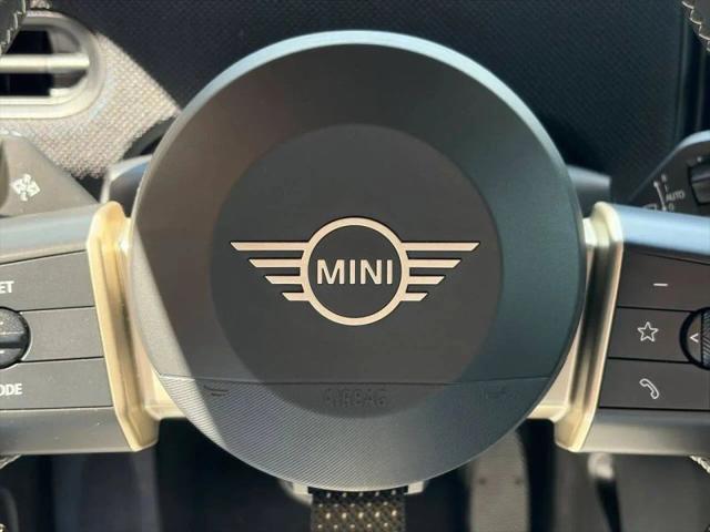 2025 MINI Hardtop Cooper