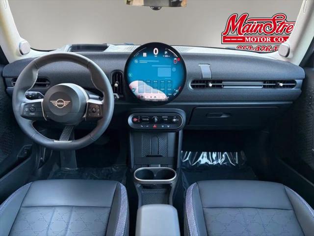 2025 MINI Hardtop Cooper