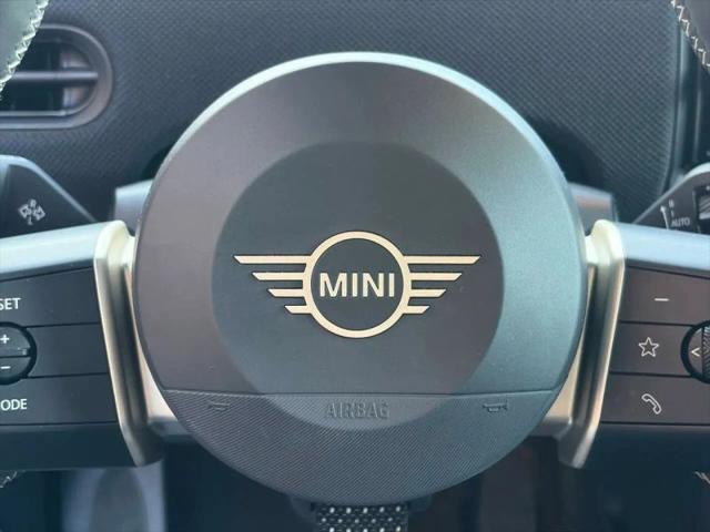 2025 MINI Hardtop Cooper