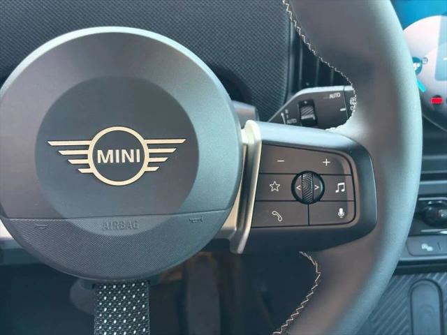 2025 MINI Hardtop Cooper