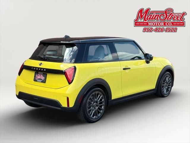 2025 MINI Hardtop Cooper