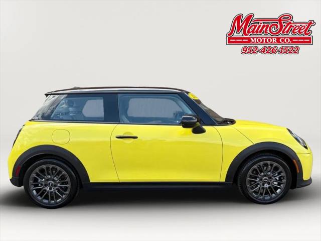 2025 MINI Hardtop Cooper