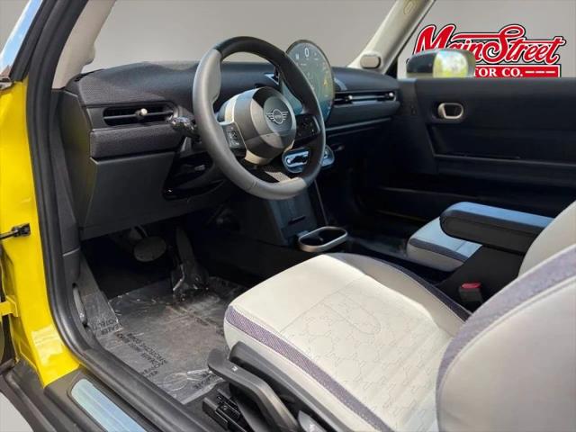 2025 MINI Hardtop Cooper
