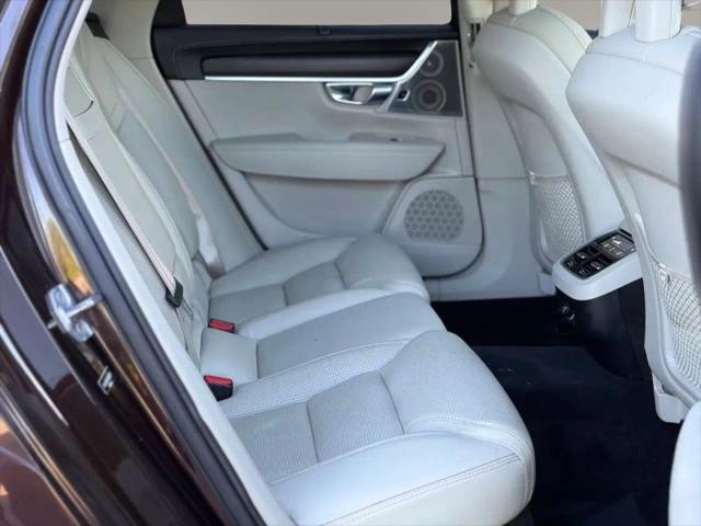 2017 Volvo V90 Cross Country T6
