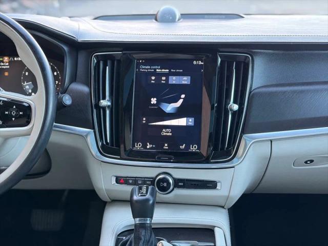 2017 Volvo V90 Cross Country T6
