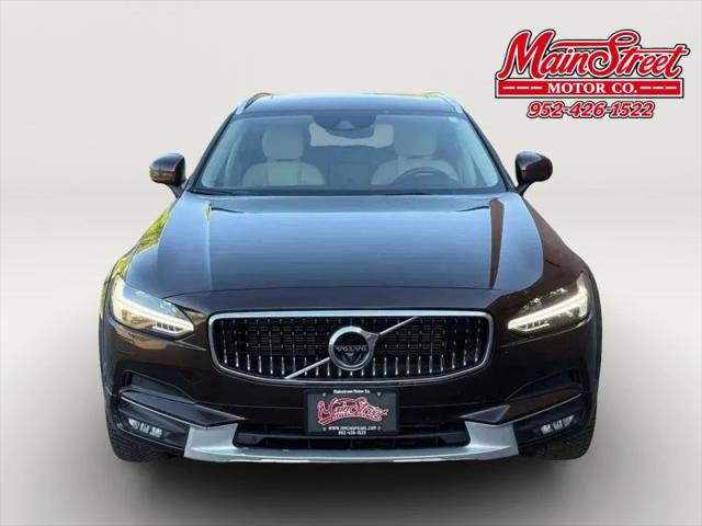 2017 Volvo V90 Cross Country T6