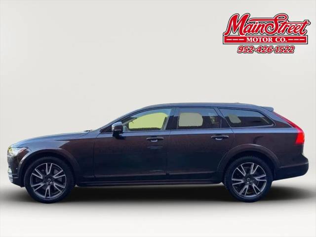 2017 Volvo V90 Cross Country T6