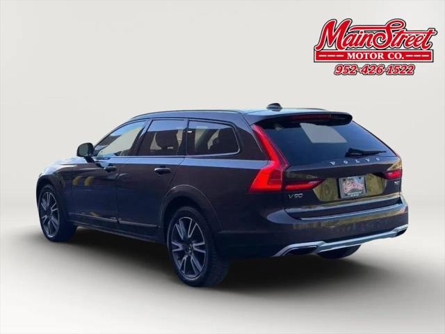 2017 Volvo V90 Cross Country T6
