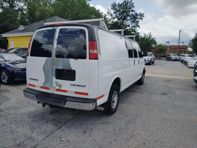 2005 Chevrolet Express Base