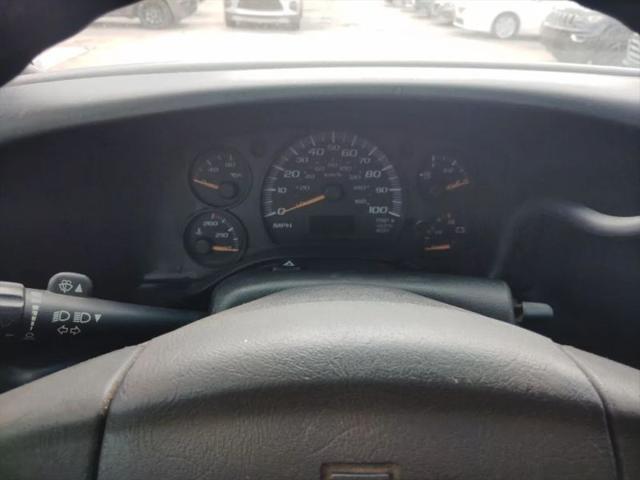 2005 Chevrolet Express Base