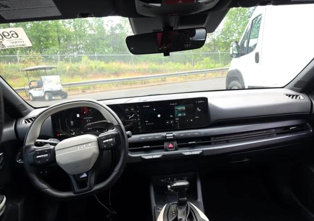 2025 Kia K4 GT-Line